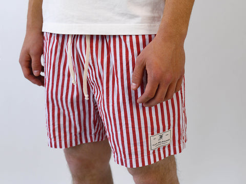 HAMPTON SHORTS. CANDY STRIPE RED.